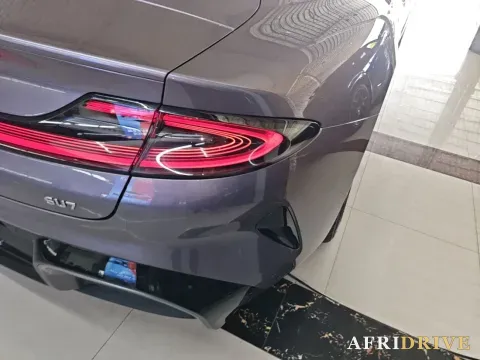 2024 MI SU7 7
