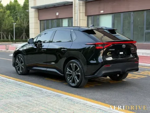 2022 Toyota bZ4X 5
