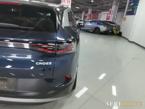 2022 Volkswagen ID.4 Crozz 7