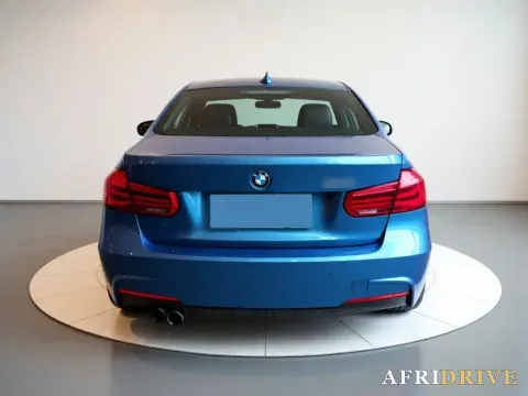 2018 BMW 3 Series 5