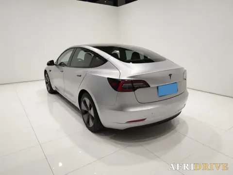 2020 Tesla Model 3 4