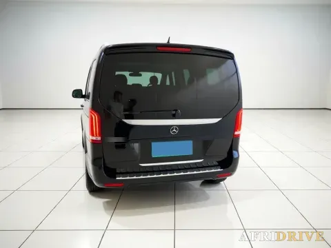 2022 Mercedes-Benz V Class 5