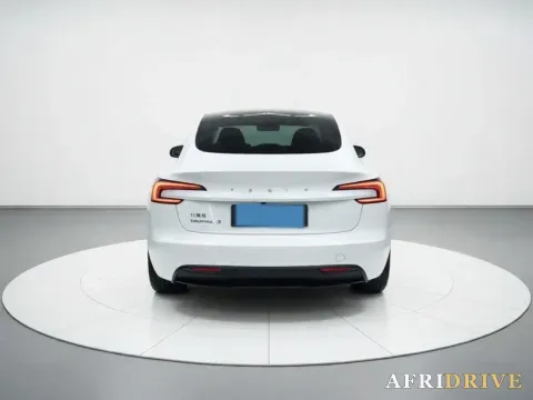 2023 Tesla Model 3 5
