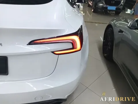 2023 Tesla Model 3 7