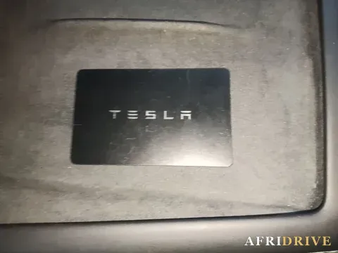 2023 Tesla Model 3 8