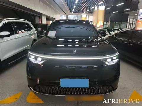 2025 AITO AITO M8 2