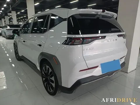 2022 Aion Y 4