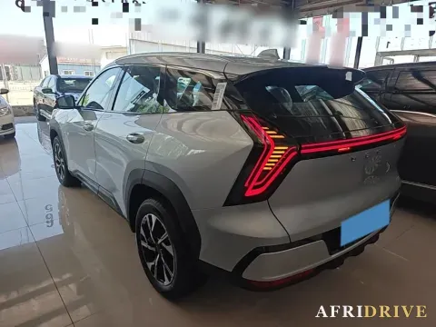 2025 Geely StarRay 4