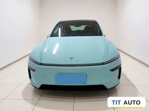 2026 Tesla Model Y 2