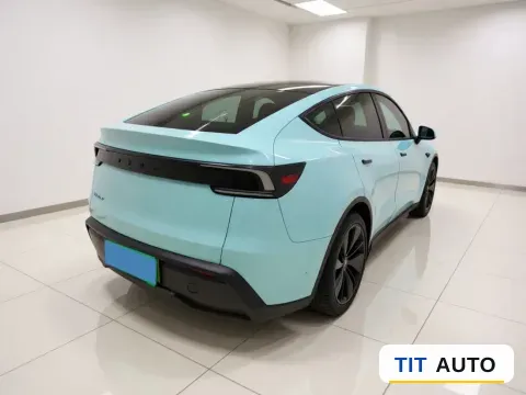 2026 Tesla Model Y 6