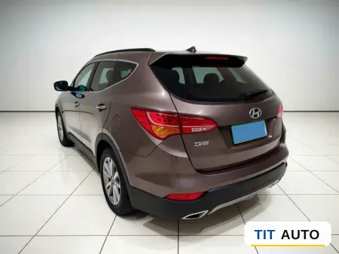 2013 Hyundai Santafe 4