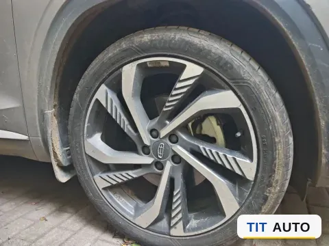 2023 Geely Monjaro 8