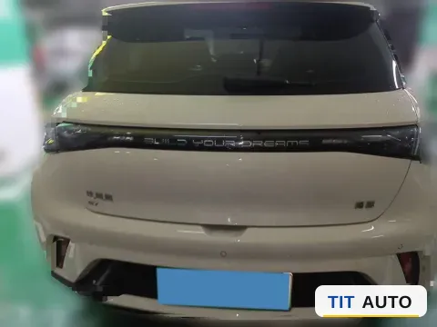 2025 BYD Dolphin 3