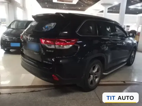 2018 Toyota Highlander 4