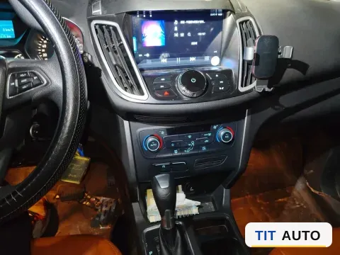 2017 Ford Kuga 12