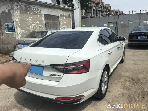 2019 Skoda Superb 5