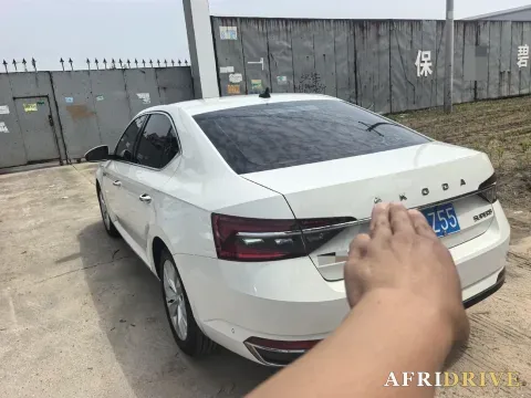 2019 Skoda Superb 8