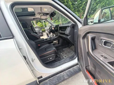 2025 MAXUS XinTu V70 6