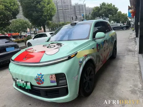 2023 Li L8