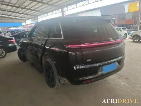 2023 Li L8 5