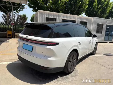 2025 Li i8 5
