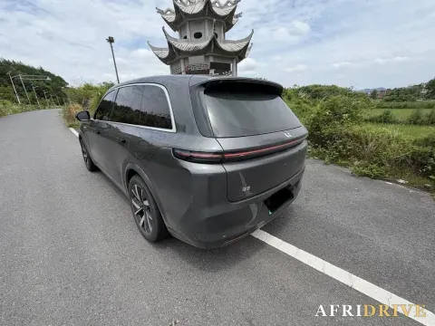 2023 Li L8 8