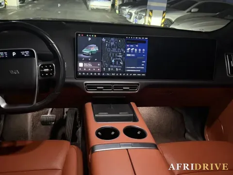 2022 Li L9 4