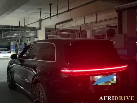 2022 Li L9 6