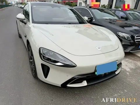 2024 MI SU7 3
