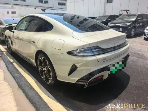 2024 MI SU7 6