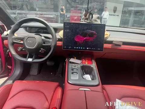 2024 MI SU7 5