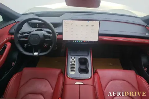 2024 MI SU7 5