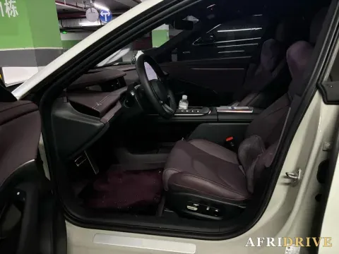 2024 MI SU7 2