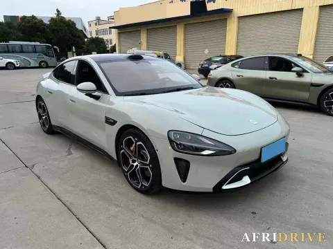 2024 MI SU7 3