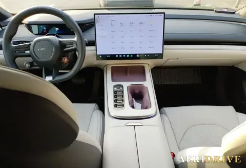 2024 MI SU7 2