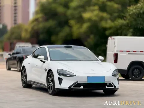 2024 MI SU7 3