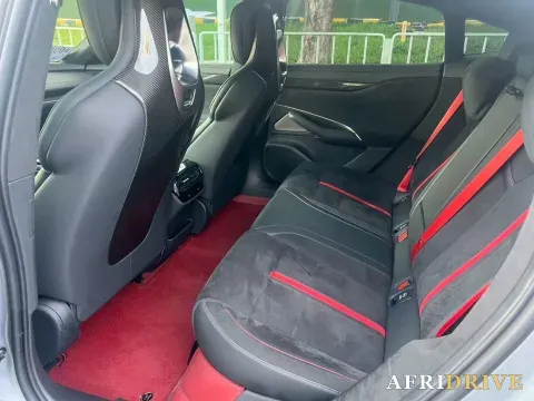 2025 MI SU7 Ultra 3