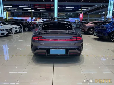 2024 MI SU7 5