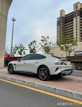 2024 MI SU7 6