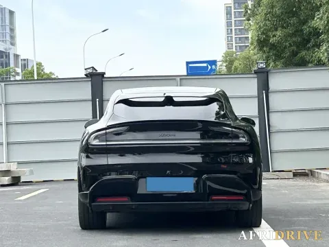 2025 MI YU7 3