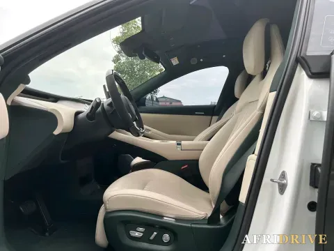 2025 MI YU7 4