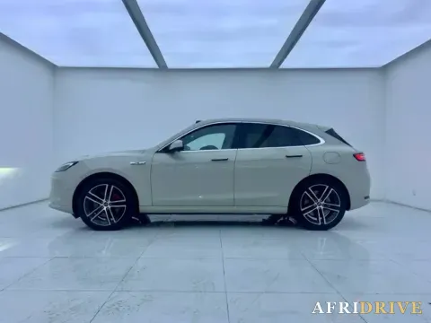 2025 AITO AITO M5 6