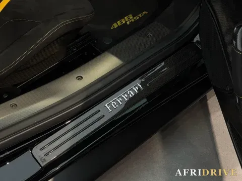 2018 Ferrari 488 8