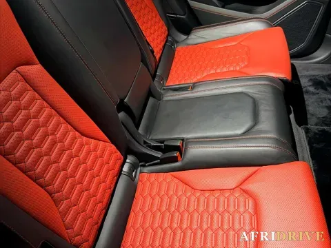 2021 Lamborghini Urus 5