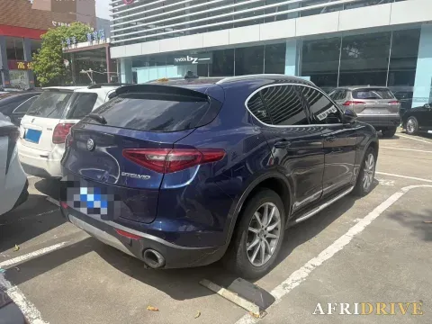 2017 Jaguar XE 3