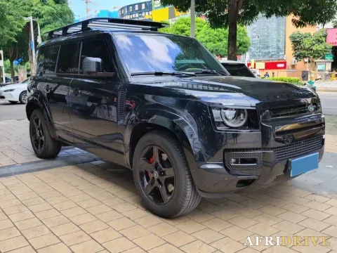 2025 Land Rover Defender 3