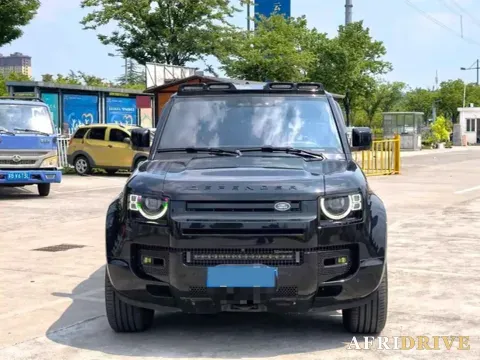 2023 Land Rover Defender 5