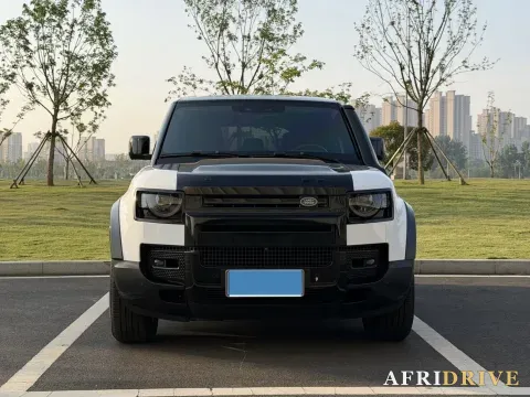2021 Land Rover Defender 2