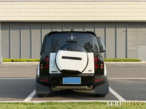 2021 Land Rover Defender 5