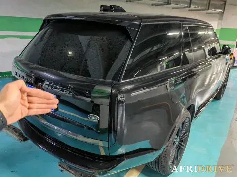 2025 Land Rover Range Rover 3